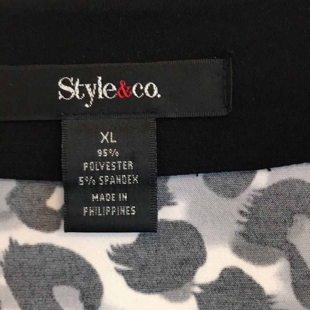 #160)🖤Stlye&Co  animal print tunic/blouse - Picture 2 of 8
